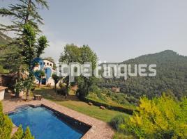 Houses (country house), 740.00 m², near bus and train