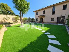 Houses (villa / tower), 340.00 m², almost new