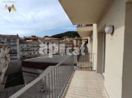 Flat, 75.00 m², near bus and train, Calle del Canigó