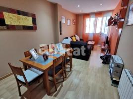 Flat, 101.00 m², near bus and train, almost new, Calle Pujolar, 3