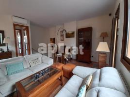 Houses (terraced house), 136.00 m², almost new