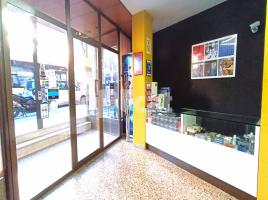 Local comercial, 146.00 m², cerca de bus y tren, Avenida de l'Abat Marcet, 271