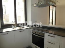 Flat, 135.00 m², almost new