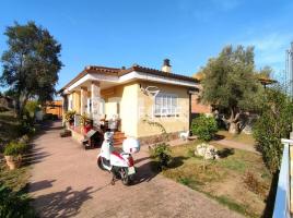 Houses (villa / tower), 155 m², almost new, Zona
