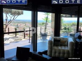 Houses (detached house), 360 m², almost new, Zona