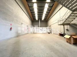 Nave industrial, 440 m²