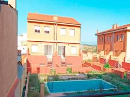 For rent Houses (terraced house), 250.00 m², Calle del Pou