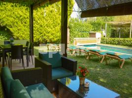 Houses (country house), 190.00 m², almost new