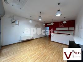 For rent business premises, 55.00 m², near bus and train