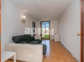 Flat, 155.00 m², close to bus and metro