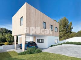 New home - Houses in, 299.00 m², near bus and train