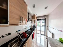 Lloguer apartament, 81.00 m², prop de bus i tren
