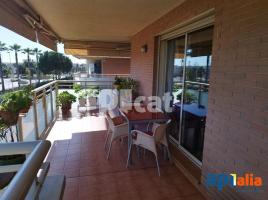 Flat, 137 m², almost new, Zona