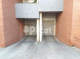 Parking, 15.00 m², almost new, Calle Orient