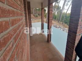 Houses (villa / tower), 187.00 m², almost new, Calle osona
