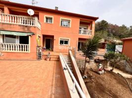 Detached house, 213.00 m², almost new