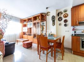 Flat, 67.00 m², near bus and train, almost new, El Centre