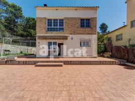 Houses (detached house), 290.00 m², near bus and train