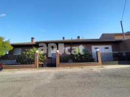 Houses (detached house), 310.00 m², near bus and train, new