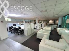 For rent office, 592.08 m²