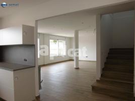 Houses (detached house), 462.00 m², near bus and train, new