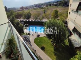 Flat, 92.00 m², near bus and train, almost new, Mariola