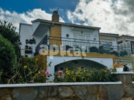 Houses (detached house), 111.00 m², near bus and train, Albinyana