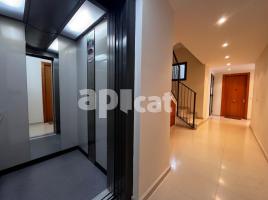 For rent flat, 52.00 m², near bus and train, almost new, Jorba