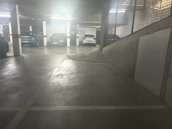 Plaza de aparcamiento, 15 m²