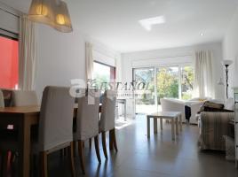 Houses (terraced house), 486.00 m², almost new