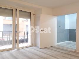 Flat, 108.00 m², near bus and train, almost new, Antic