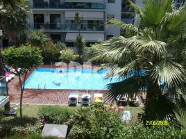 Flat, 93.00 m², near bus and train, almost new, Fenals