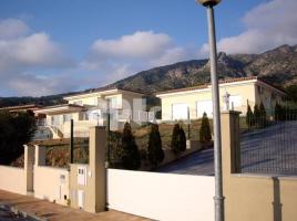 Houses (detached house), 411.00 m², near bus and train, almost new, Palau-Saverdera