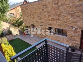 Houses (villa / tower), 226.00 m², almost new