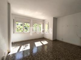 Piso, 90.00 m², cerca bus y metro, Calle de los Castillejos, 271