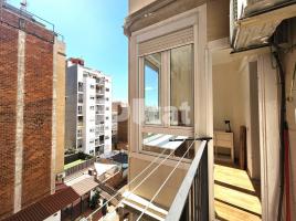 Квартиры, 73.00 m², pядом автобусный и железнодорожный, Vila de Gràcia
