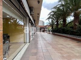 , 146.00 m², in der Nähe von Bus und Bahn, Vía Gran Via de les Corts Catalanes, 162