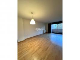 Flat, 100.00 m², almost new