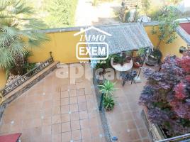 Houses (terraced house), 252.00 m², near bus and train, almost new