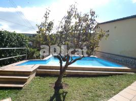 Houses (detached house), 300.00 m², near bus and train