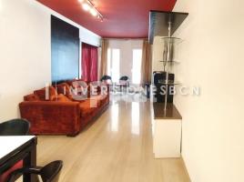 Flat, 67.00 m², close to bus and metro