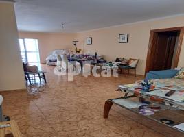 Apartament, 130.00 m², prop de bus i tren