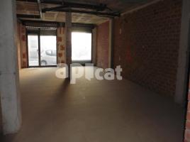 Local comercial, 125.00 m², seminuevo, Calle de Cristòfor Colom