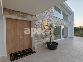 Houses (villa / tower), 271.00 m², new