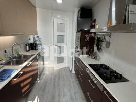 Pis, 90.00 m², prop de bus i tren, seminou, Calle Joan Miró