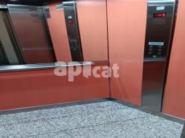 Piso, 55.00 m², cerca de bus y tren, seminuevo, Gràcia