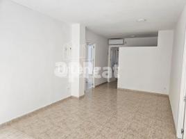 Pis, 77 m², presque neuf, Zona