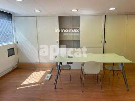 в аренду в офис, 105 m², Zona