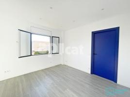 Pis, 38.00 m², près de bus et de train, Calle de Berenguer Mallol, 5