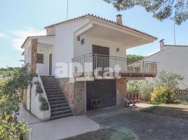 Casa (unifamiliar aïllada), 216.00 m², Calle Olives